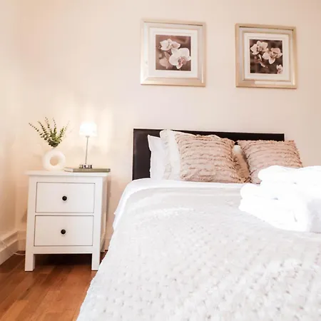 Gorgeous 2-Bedroom London Apartment Exterior photo
