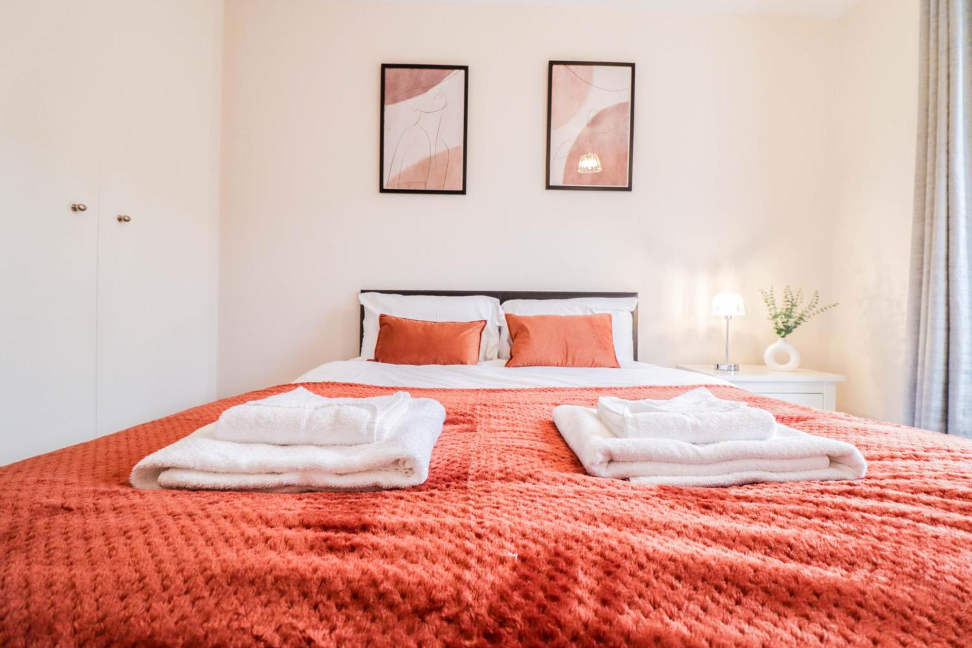 Appartamento Bright And Well-kept 2 Bed Flat! Russell Square
