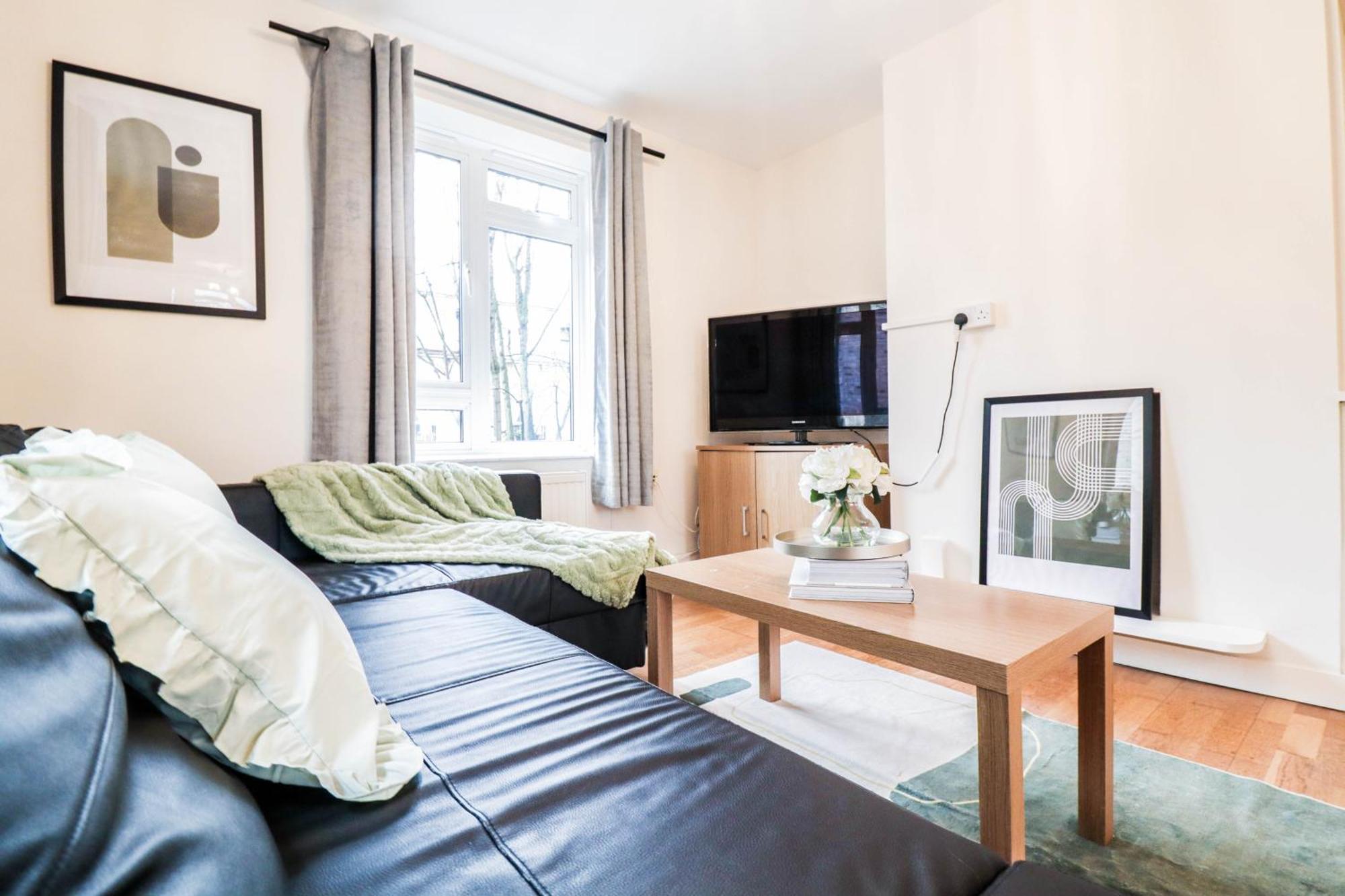 Bright And Well-kept 2 Bed Flat! Russell Square Appartamento Londra